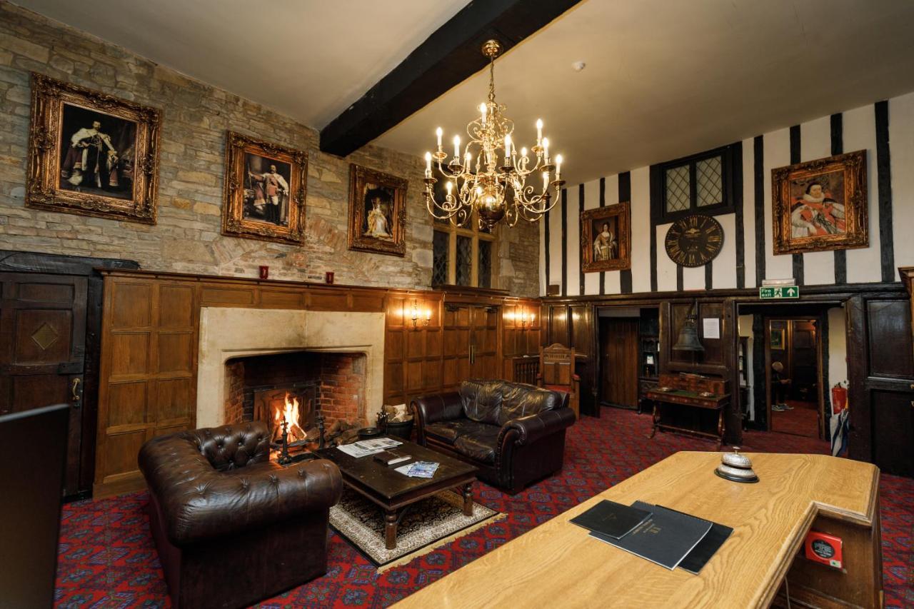 Karma Salford Hall Hotel Salford Priors Bagian luar foto