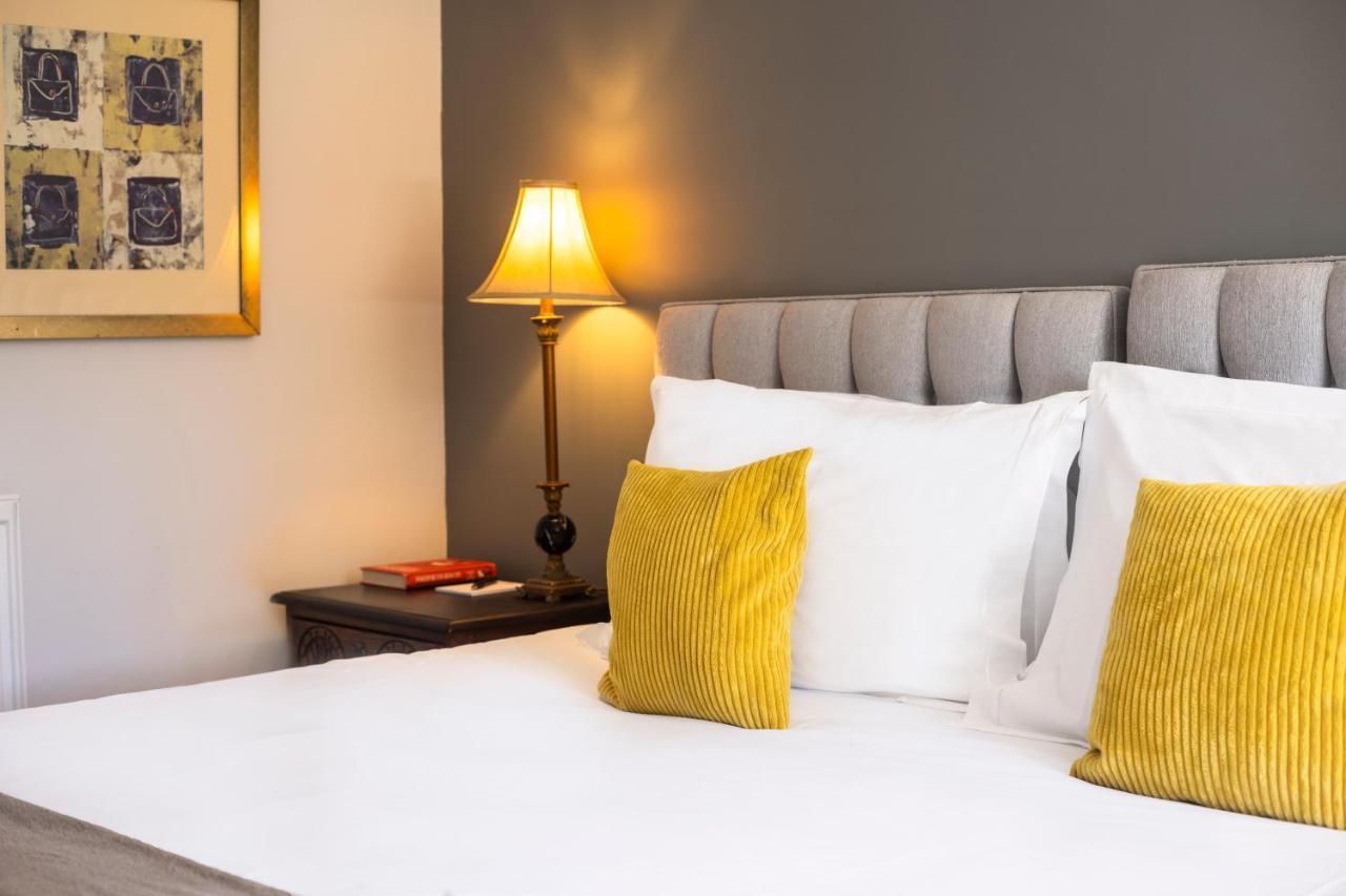 Karma Salford Hall Hotel Salford Priors Bagian luar foto